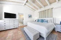 Spectacular Ocean View Villa with Pool 7-Min Walk to the Beach