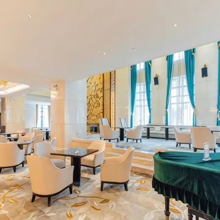 Xin Jun Yue International Hotel