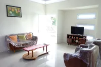 DeMulya Guesthouse Free Motorbike & Bicycle - 3-Star