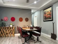 Large Space with Garage - Bungalows