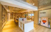 E-sports Hotel (Zunyi Club Site)