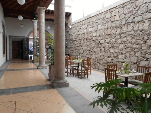 Hotel Expres by Hosting House