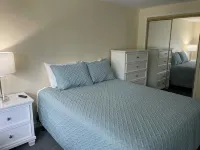 BEAUTIFUL IN TOWN! - 2 Bedroom 1 Bath on Rehoboth Ave.Walk to Beach and Shops! Hotels in 