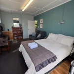 Modern cabin at beautiful Pohara Beach - Wifi