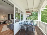 Top location in Baabe: Bright vacation apartment with terrace just 5 minutes from the beach Hotels in Baabe