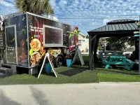 Cozy 1-bedroom mobile home with AC, WiFi in enchanting Key Largo - 2-Star