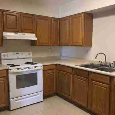 Spacious Furnished 2 Bedrooms, 1 Bathroom Apartment! Your Home Away from Home Others
