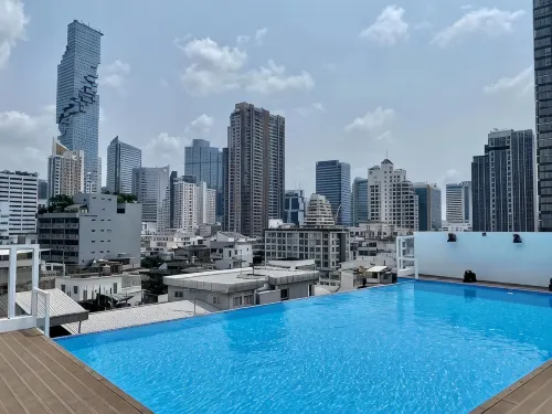 Sapphire Hotel Silom Bangkok - Romanttinen