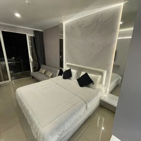 Nagoya Thamrin City apartment horizon Living