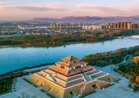 Zhongzhou International Hotel (Hebidong Railway Station Hotel) - romantique