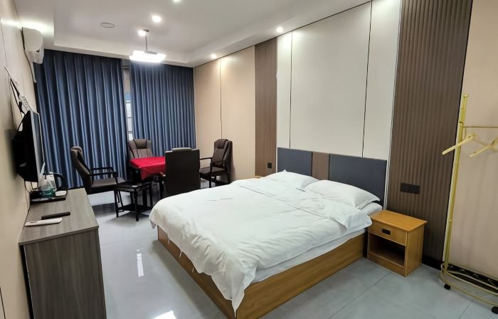 Yuehe Business Hotel