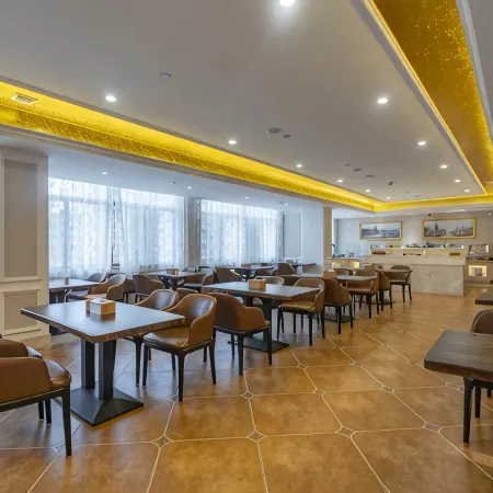 Vienna International Hotel (Poyang Wetland Park)