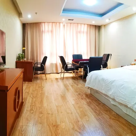 Fengcheng Huangjia Inn