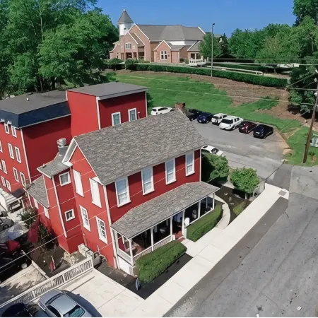 The Dahlonega Square Hotel & Villas