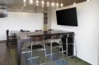 丹佛國際機場舒眠套房酒店