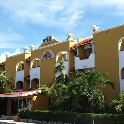 Suites Cancun Center Hotels near Tulum Avenue