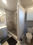 Backyard Guest House Suite - Condos