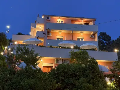 Villa Luketa Hotels in 