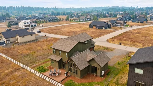 Brand New 3600 SF 3-Primary Suite Mountain Getaway