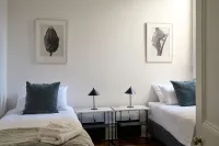 Inner-city Cottage - Designer Furnishings - บังกะโล