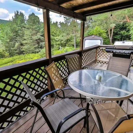 Delightful 3-bedroom chalet with WiFi in Windham