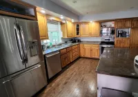 Gamwell Getaway - Spacious 5 Bedroom Home with 2 Living Areas! - Homestays