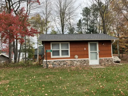 Cozy Cabin Getaway - Studio on ATV & Snowmobile Trail with Hi Speed WiFi