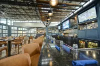 Crowne Plaza JACKSONVILLE AIRPORT/I-95N by IHG - Barer
