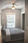 A beautiful tiny house in a beautiful little paradise for you to enjoy nature - balcony