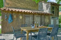La Maison des Vendangeurs , Gîte with swimming pool and bicycles