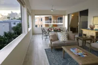 Il Punto Blu - Beautiful renovated condo, AC, WIFI, walkable restaurants/beach. - 4 ดาว