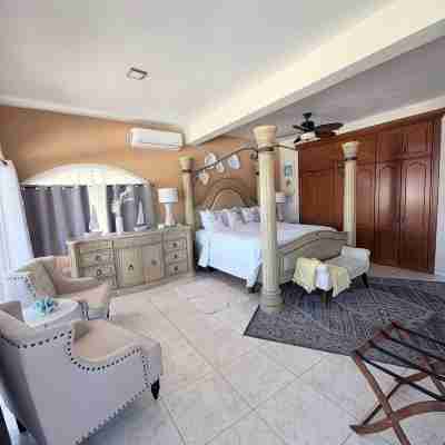 Luxurious Beach House Rooms