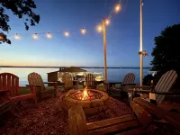 Spectacular - Main Lake Home - Huge Dock - Sleeps 18 - 4 stjerner