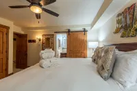 LION SQUARE LODGE at Gondola Ski In/Out 1st Floor Vail Mt View - 4 ดาว