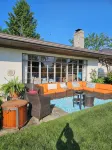 Waterfront 3-bedroom Lake Cottage on Tecumseh Island at Indian Lake! - 3-Star