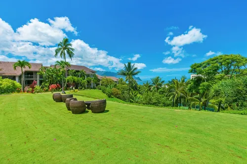 Hanalei Hideaway-Oceanfront, Mtn & Waterfall Views, Top Floor, No Stairs - Condos