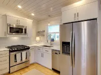 Downtown Fairhope Cottage-walking distance to everything!!!