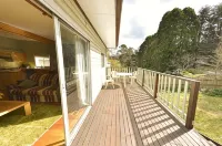 Grevillea Cottage - Family and Group Getaways