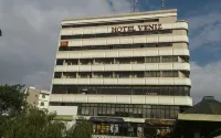 โรงแรมเวนิส เบิร์นแฮม - ที่มีอ่างอาบน้ำ