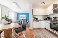 Vacation Apartment in Dresden Cotta, with Carport, Kitchen, W-Lan, Good S-Bahn Connection - อพาร์ทเม้นท์