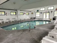 One Room Studio A.Full Kitchen Walk to Beach,Town.Sleeps 2 Indoor,Outdoor Pool. - Homestays
