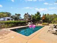 Montecito Cottage - Tuscan Farmhouse, Pool, Views Hotels in Alpine