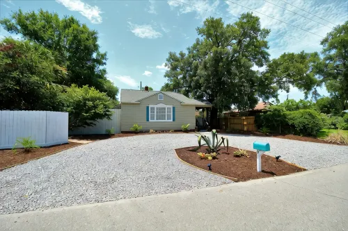 Beachy Bungalow for Family Fun!  Walk to local Beach!