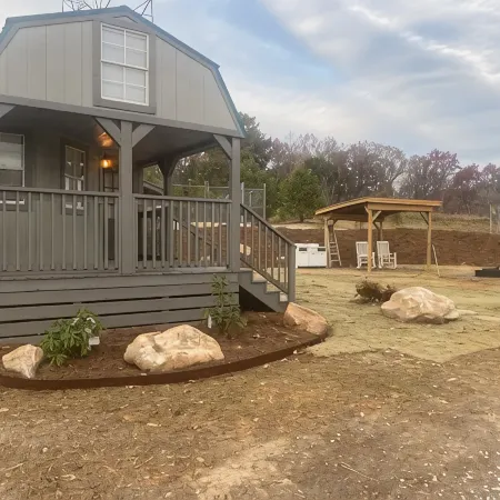 Jocassee Valley cabin- Free Park Pass