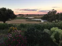 The Studio at historic farm - Farm stay in Sassafras, Australia Hotel di Devonport