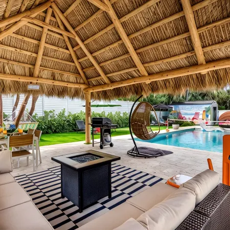 Private Beach Access-Heated Pool-TikiHut-Grill