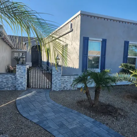 Modern Apartment Located in the Beautiful Groves Area