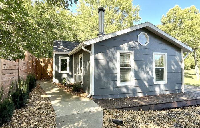 Private 3 Acre Bungalow