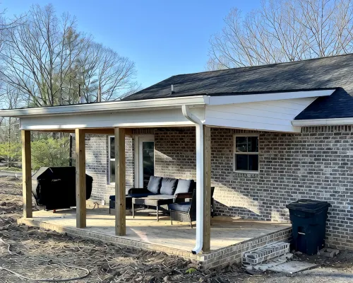 Brand new home in peaceful neighborhood チーザムのホテル