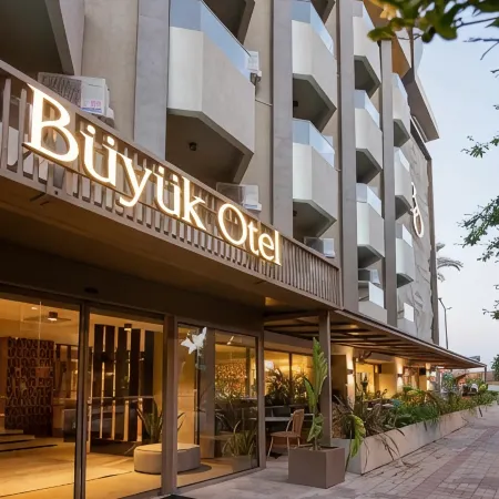 Büyük Hotel Отели рядом с достопримечательностью «Гавань Аланьи»